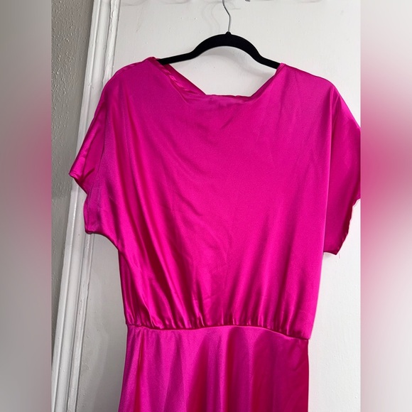 RENEE C. Boat Neck Satin Midi Dress size M - Picture 8 of 9
